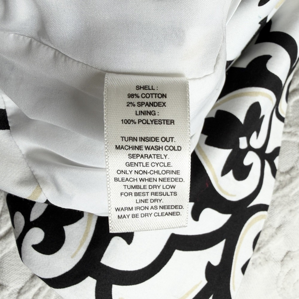 White House Black Market Skirt 12 Black White Geometric Office Banker Career - Picture 9 of 10